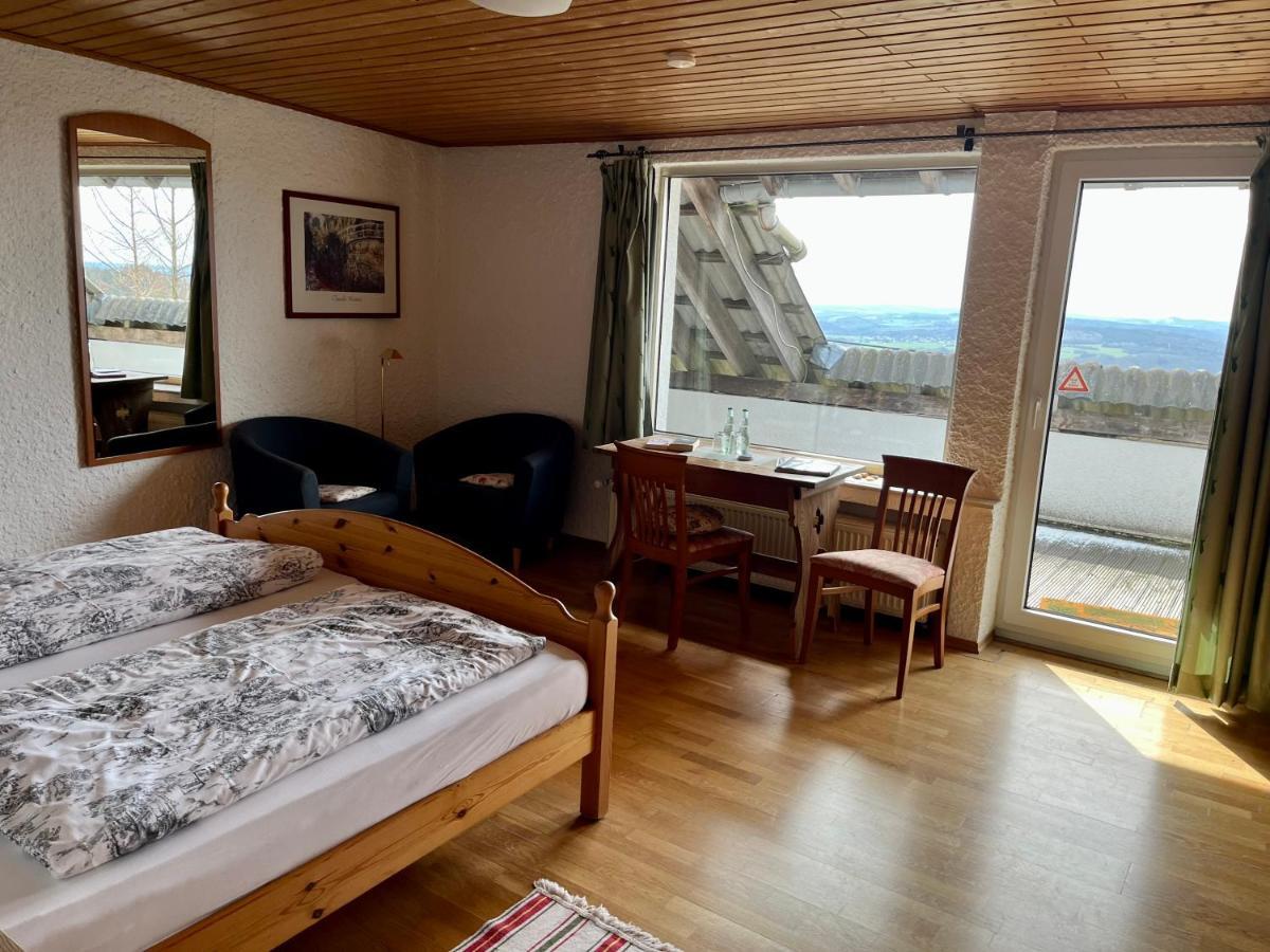 Gasthaus Zur Burgschaenke Aremberg ภายนอก รูปภาพ