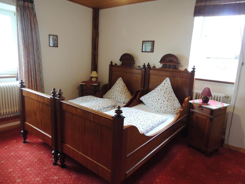 Gasthaus Zur Burgschaenke Aremberg ภายนอก รูปภาพ