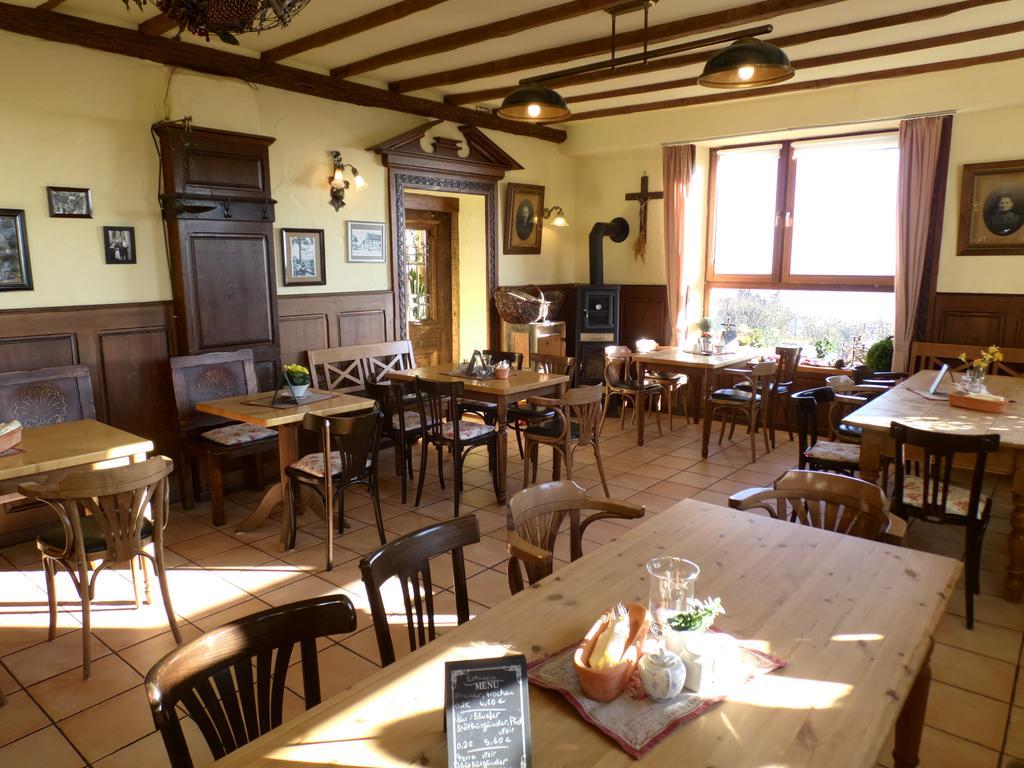 Gasthaus Zur Burgschaenke Aremberg ภายนอก รูปภาพ