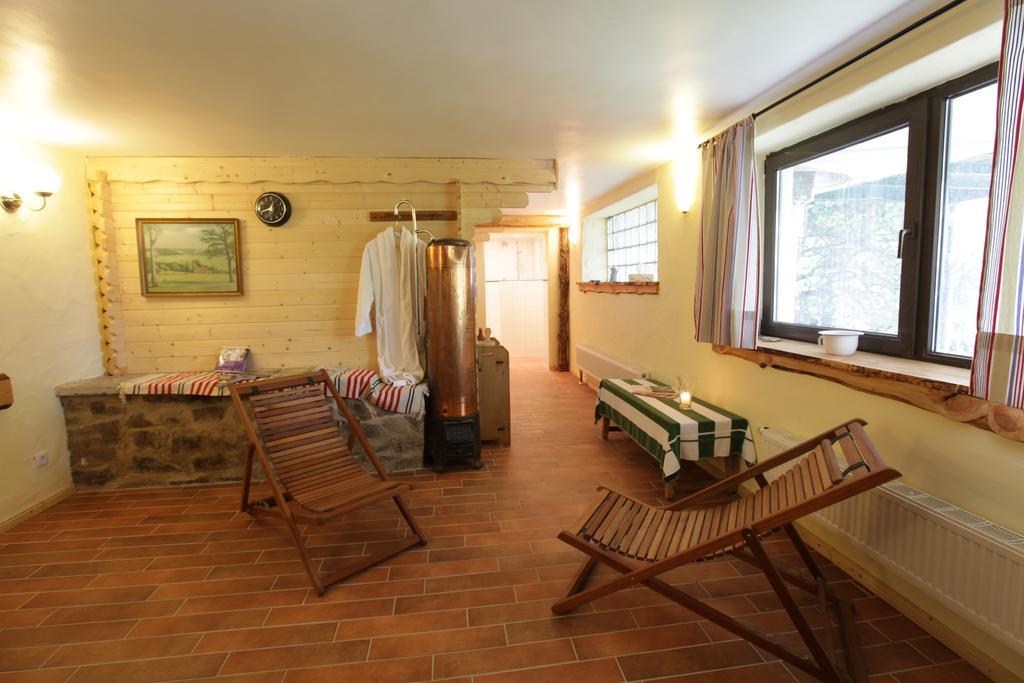 Gasthaus Zur Burgschaenke Aremberg ภายนอก รูปภาพ