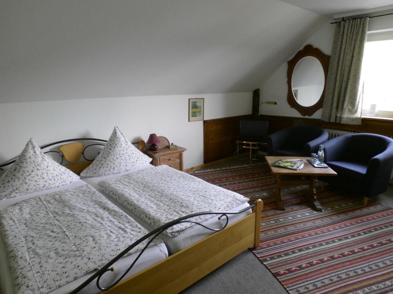 Gasthaus Zur Burgschaenke Aremberg ภายนอก รูปภาพ